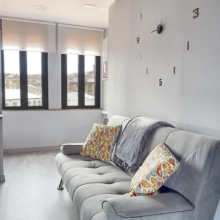 Comfortable In 55 M² + Balcony Apartment