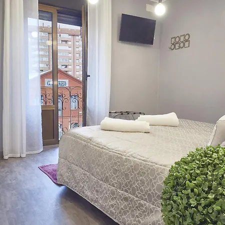 Comfortable In - 55 M² + Balcony 아파트 *