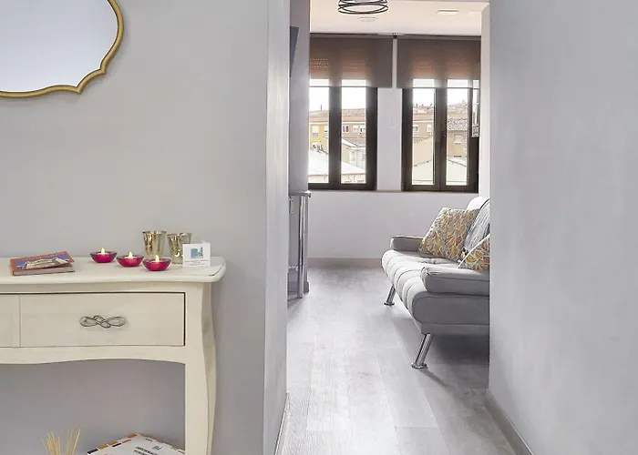 Comfortable In - 55 M² + Balcony Apartment *